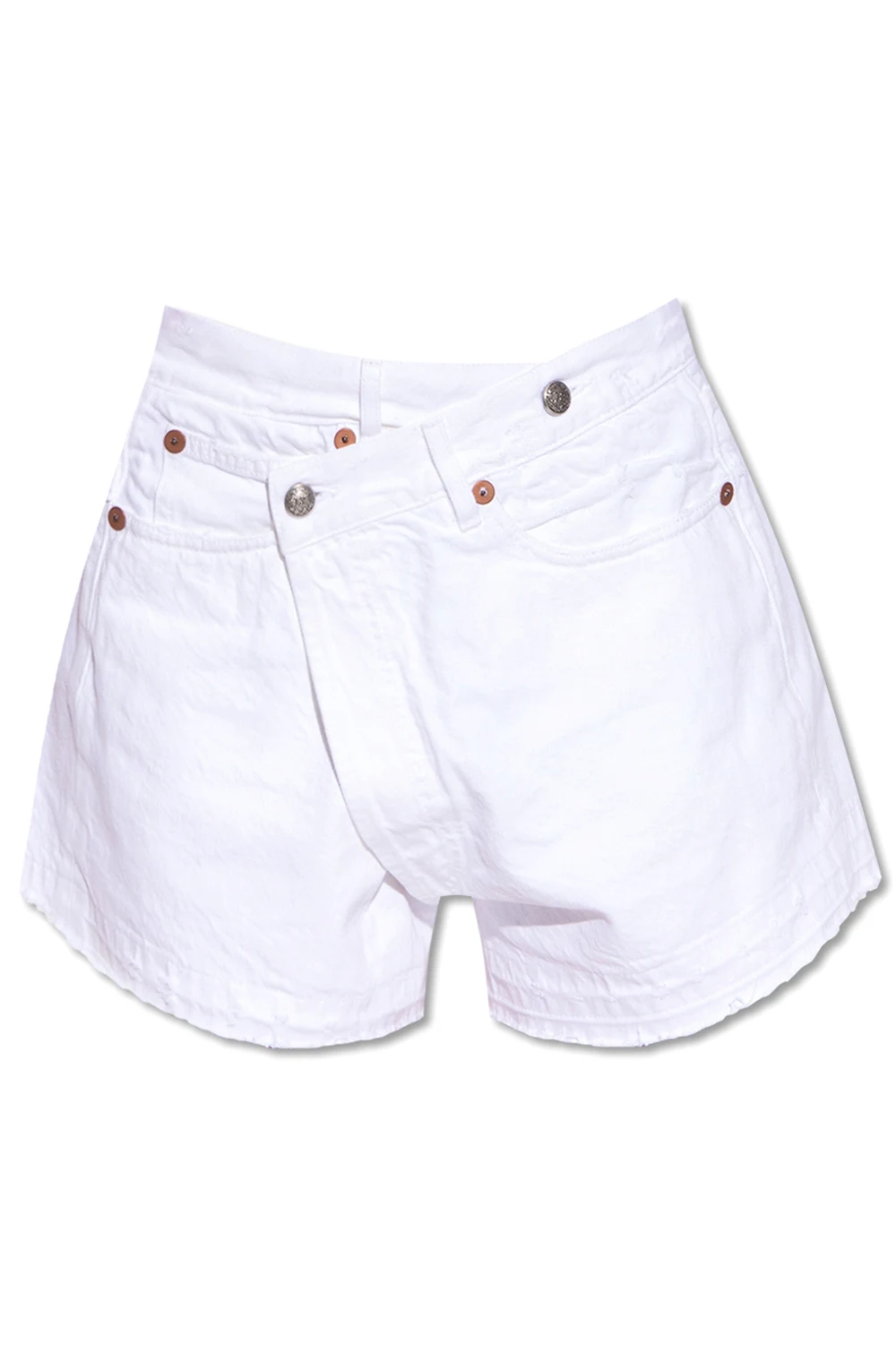 Shorts with asymmetric closure