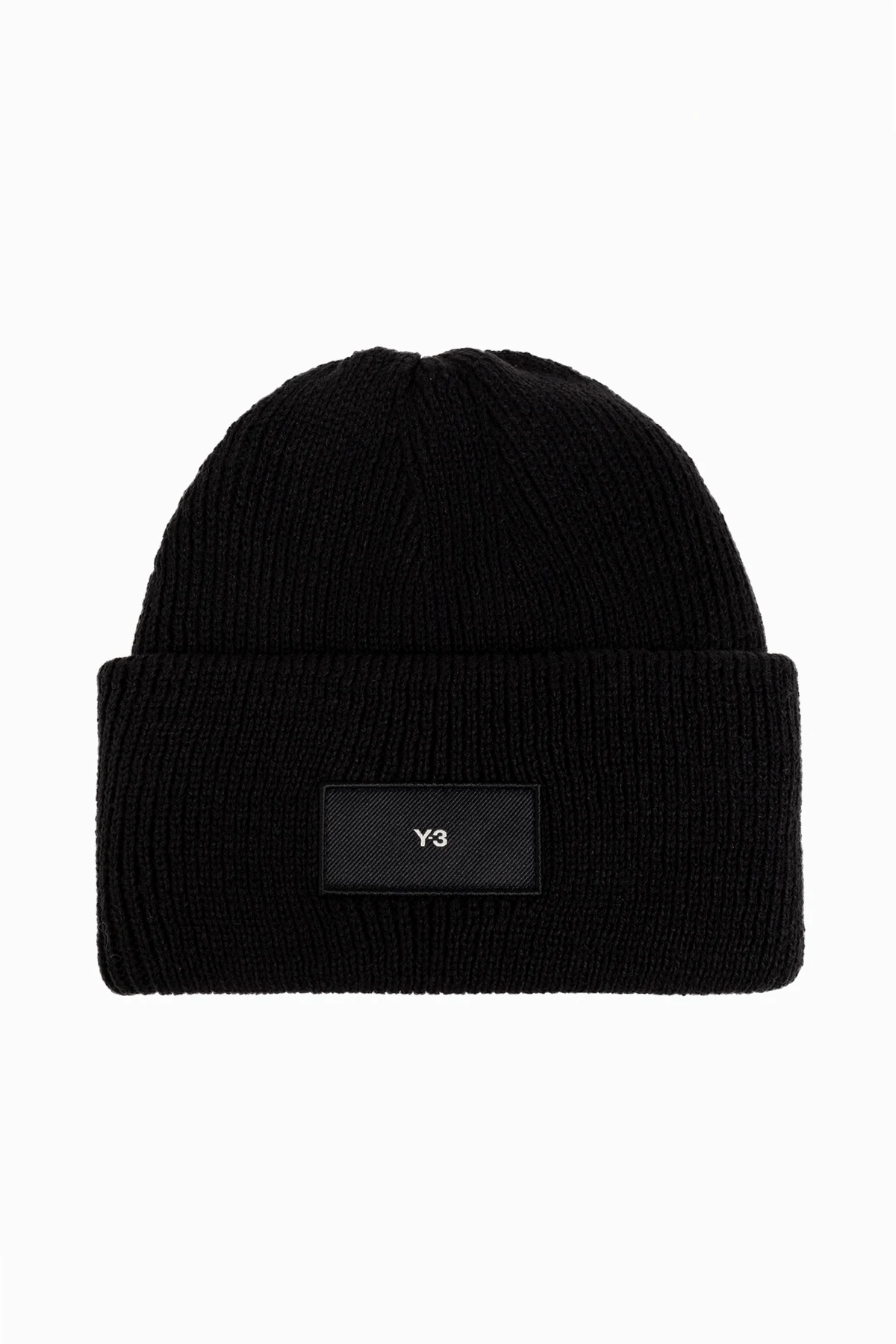 Czapka z naszywką z logo