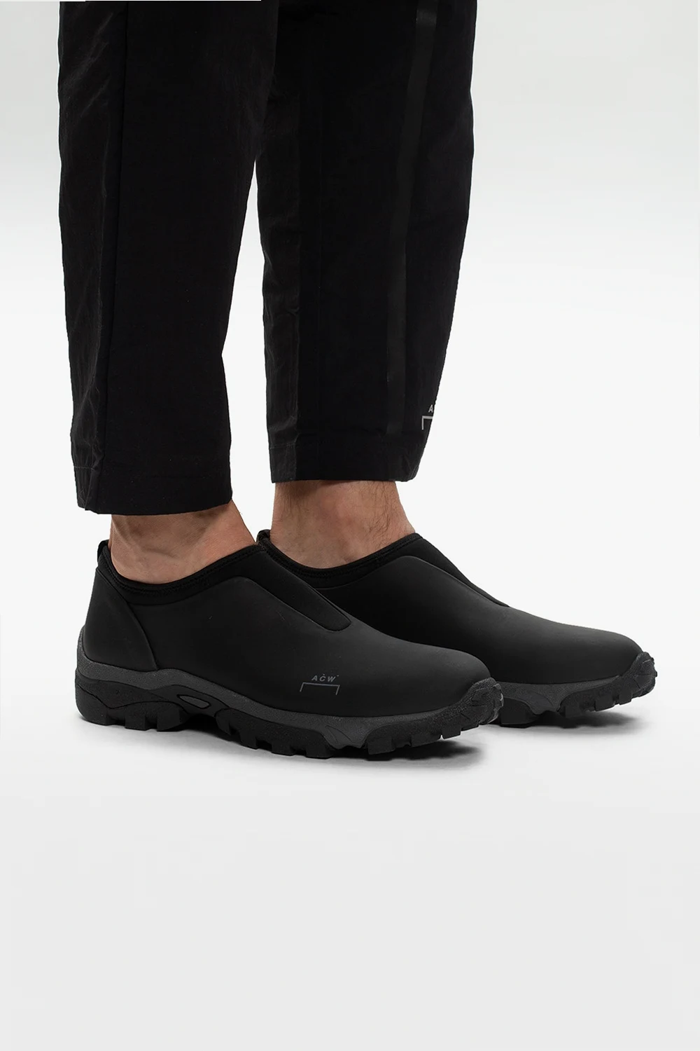 Buty sportowe z logo