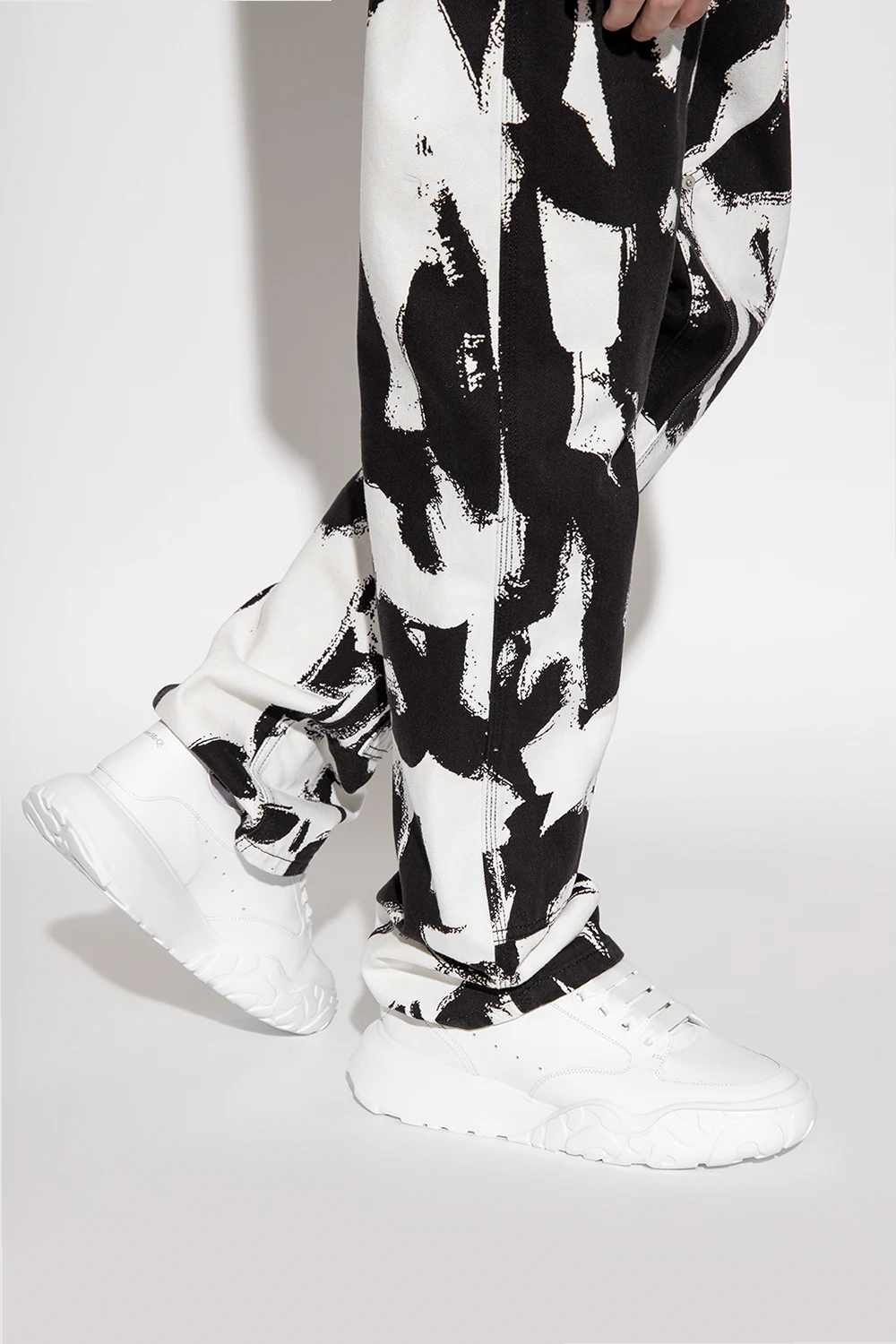 ‘New Court’ sneakers