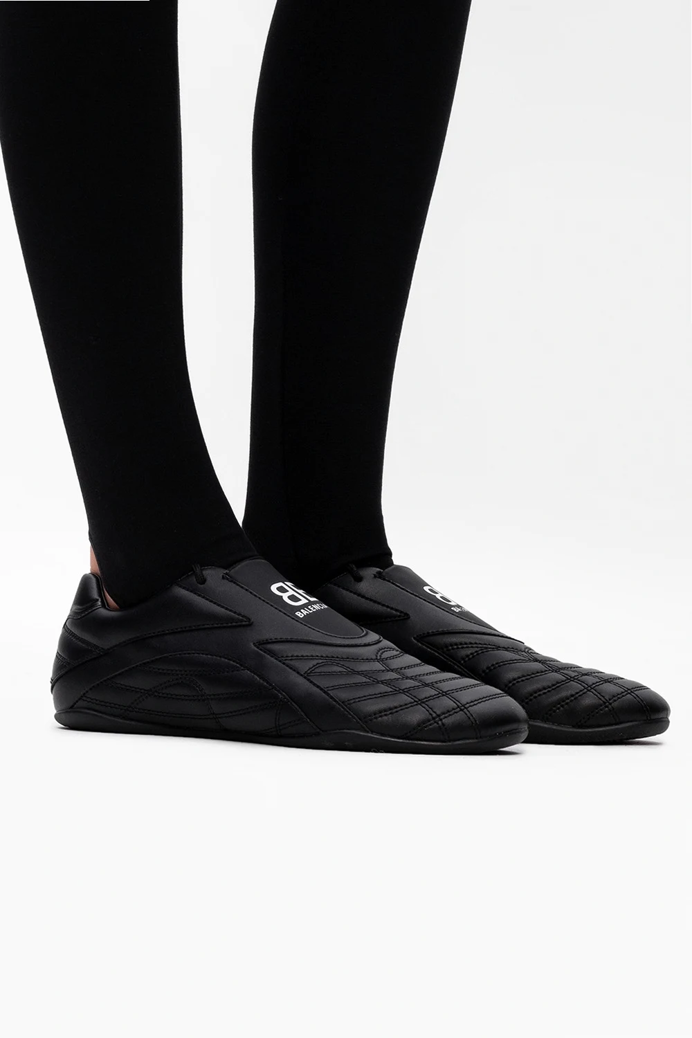 ‘Zyn’ sneakers