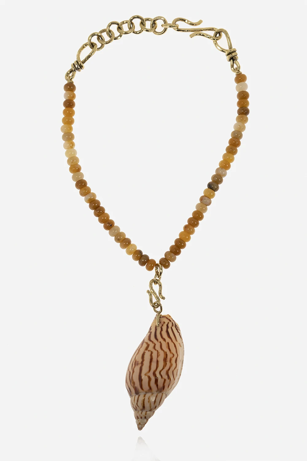 Necklace with shell