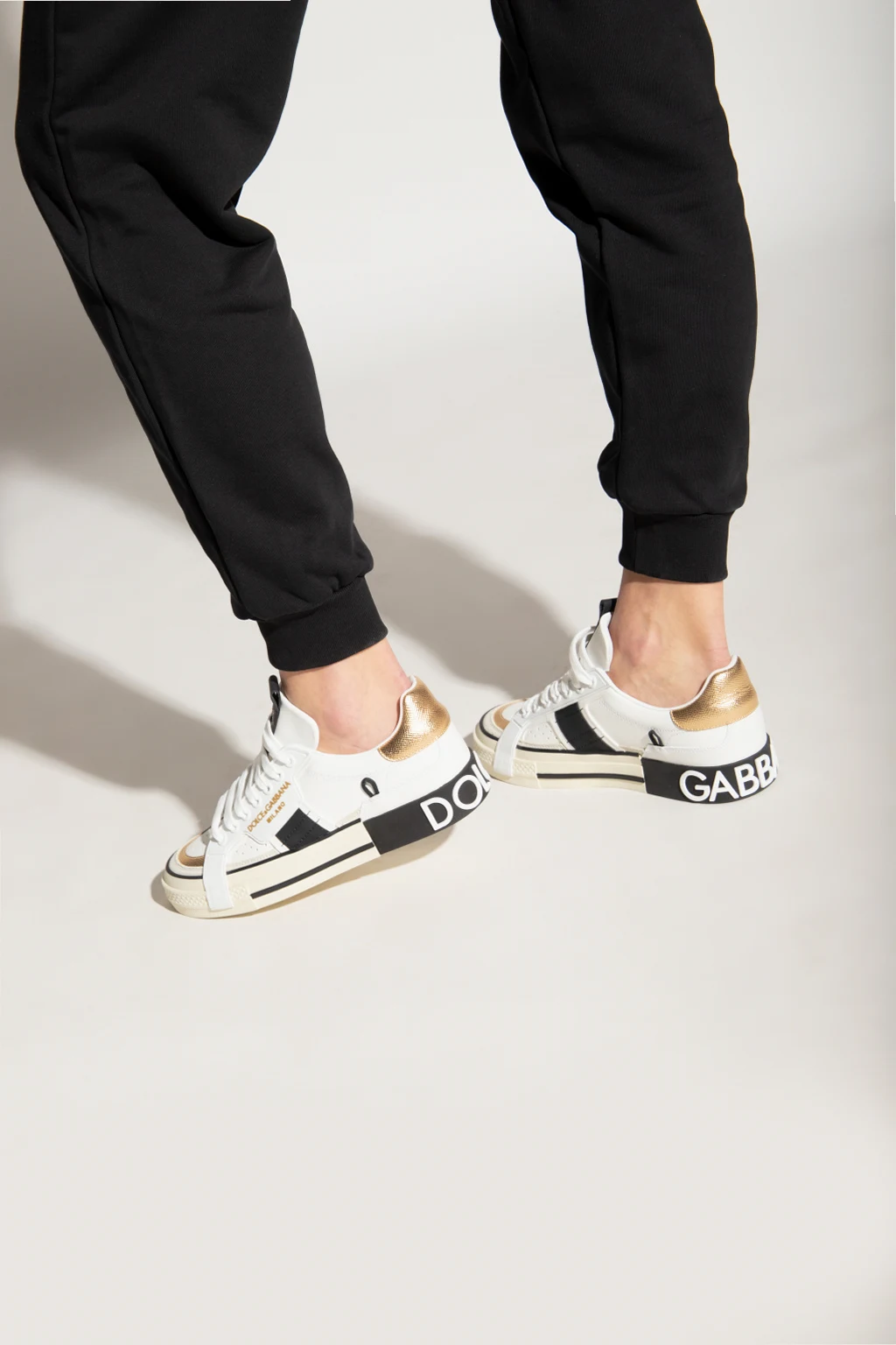 Leather sneakers