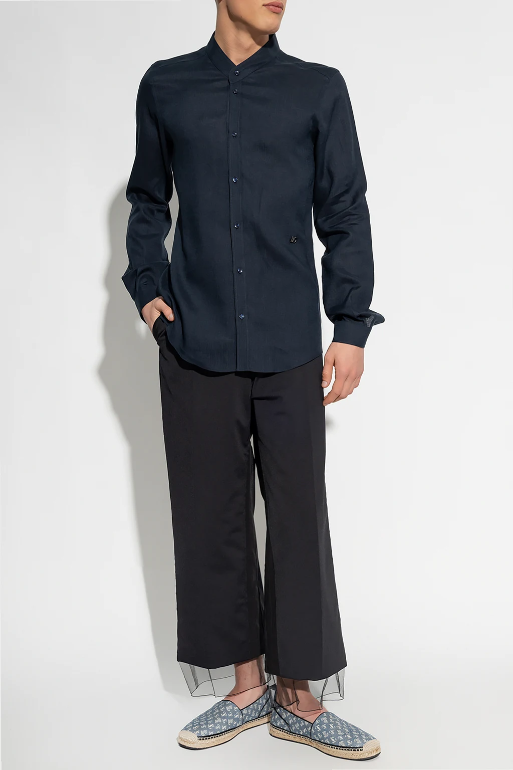 Linen shirt with standing collar