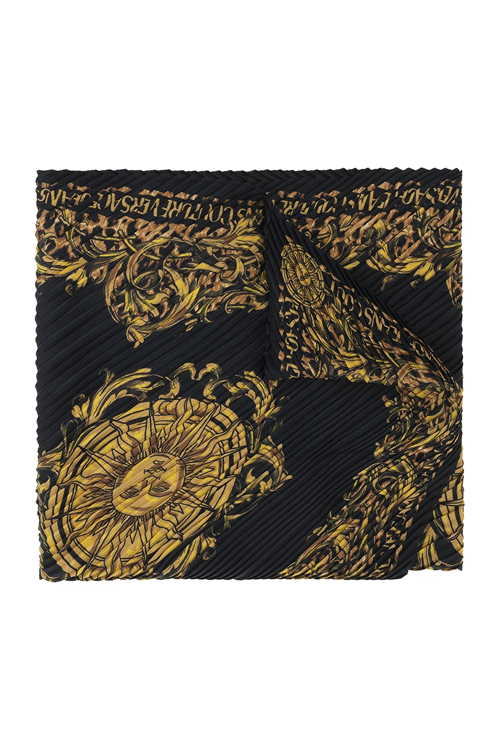 Pleated scarf