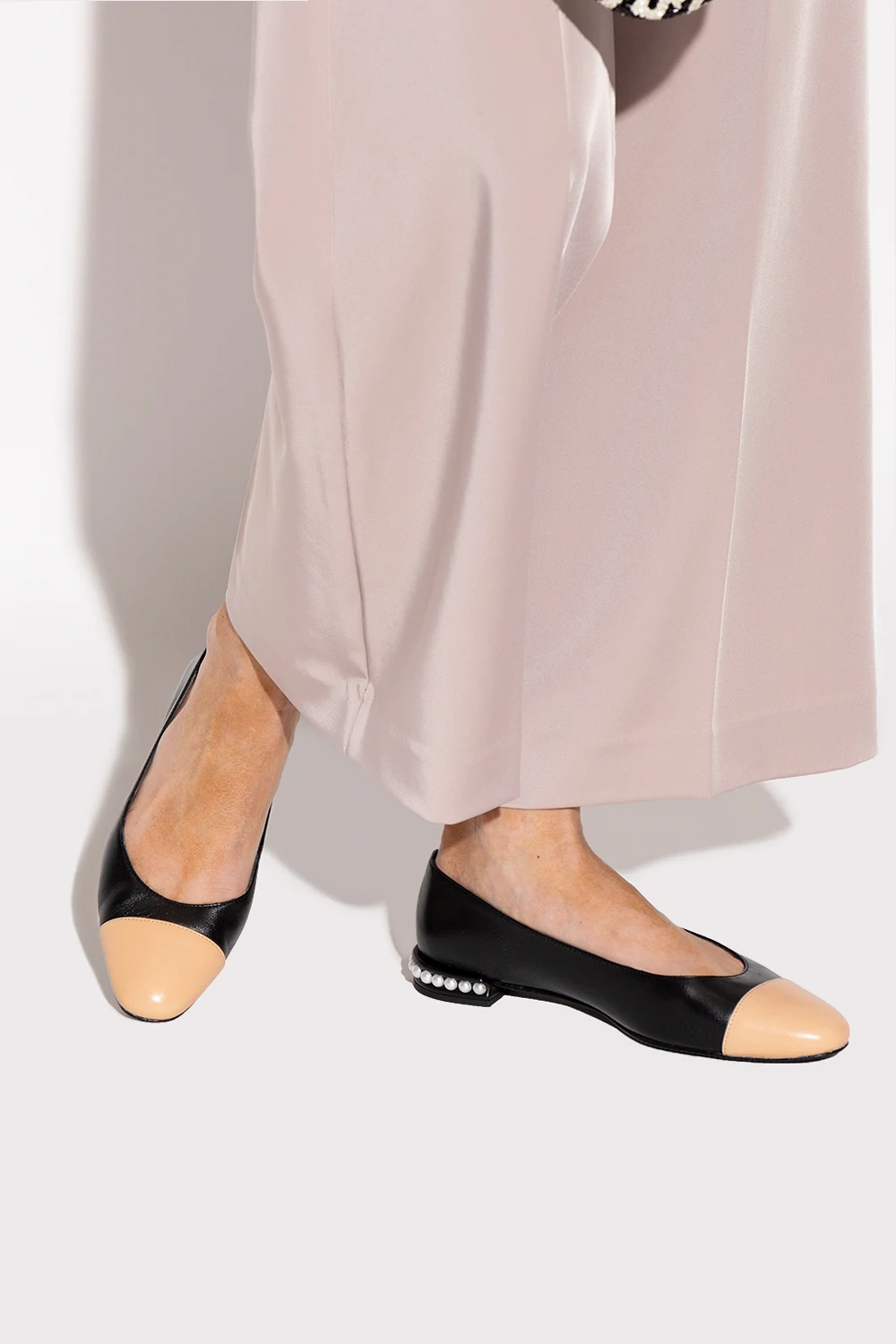 ‘Pearl’ leather ballet flats