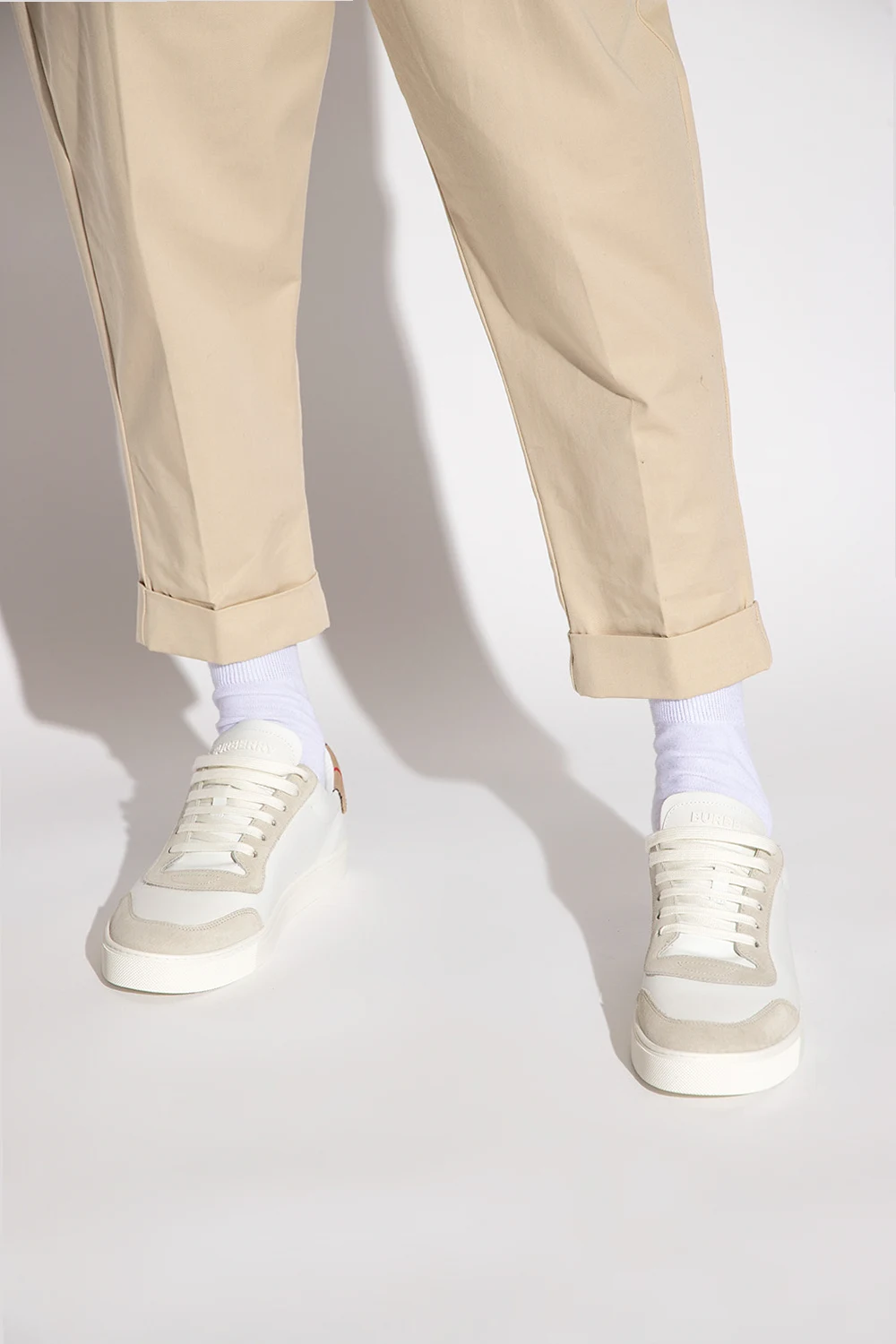Buty sportowe ze wzorem w kratę