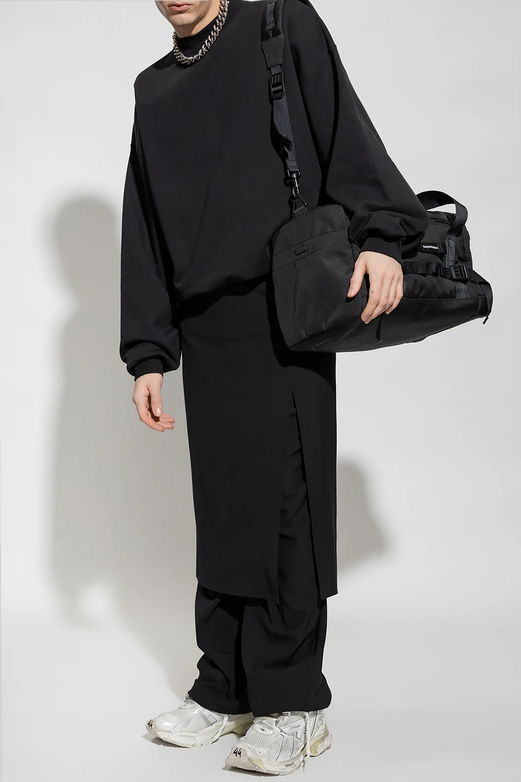 Skirt with slit
