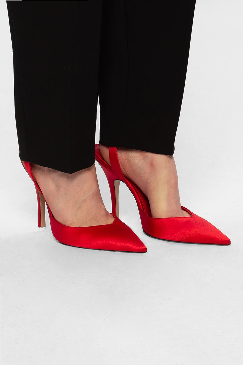 Satin pumps