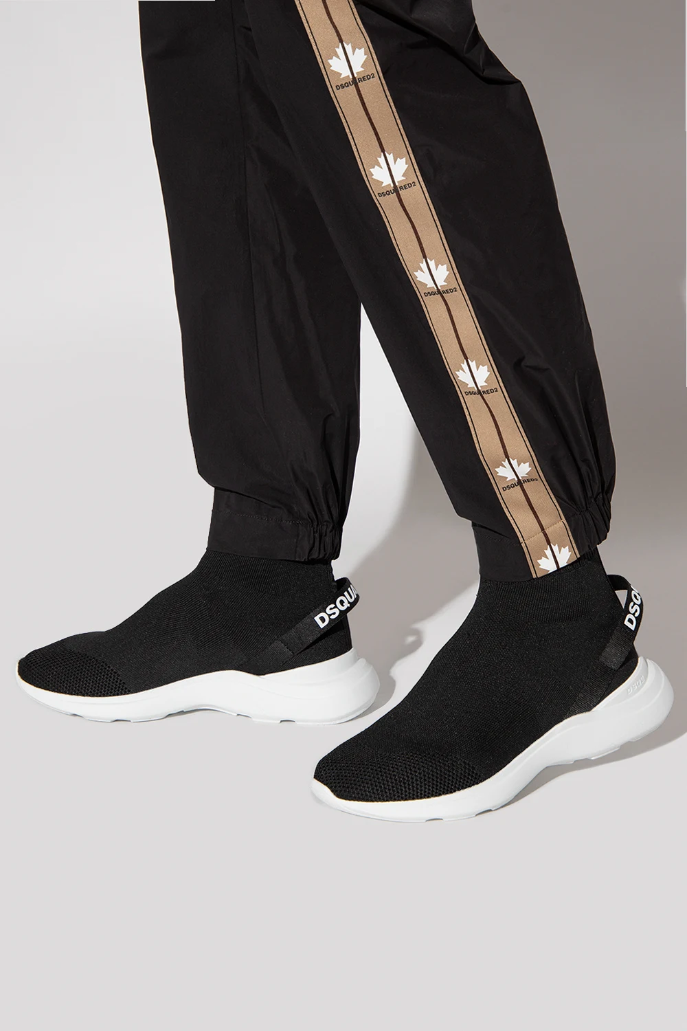 ‘Fly’ sneakers with sock