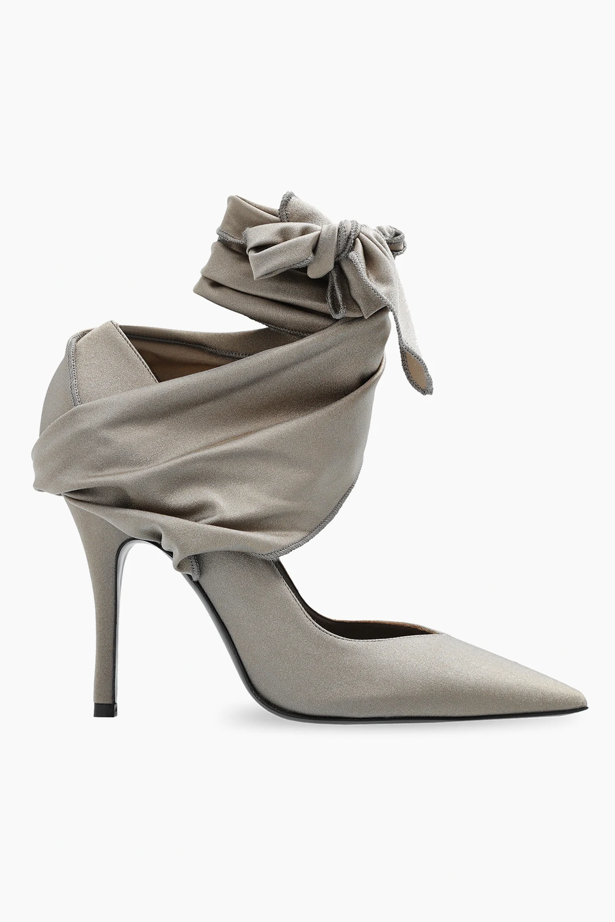 ‘Vania’ pumps