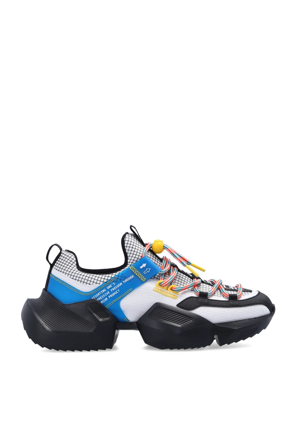 ‘Gravity’ sneakers