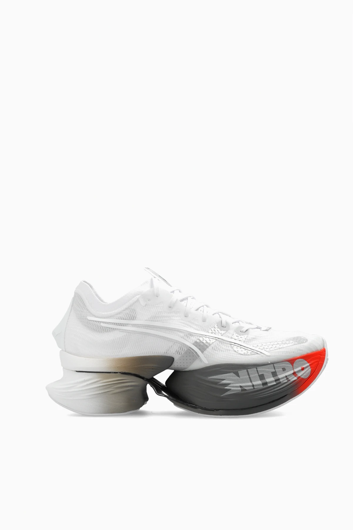 ‘FastRoid’ sneakers