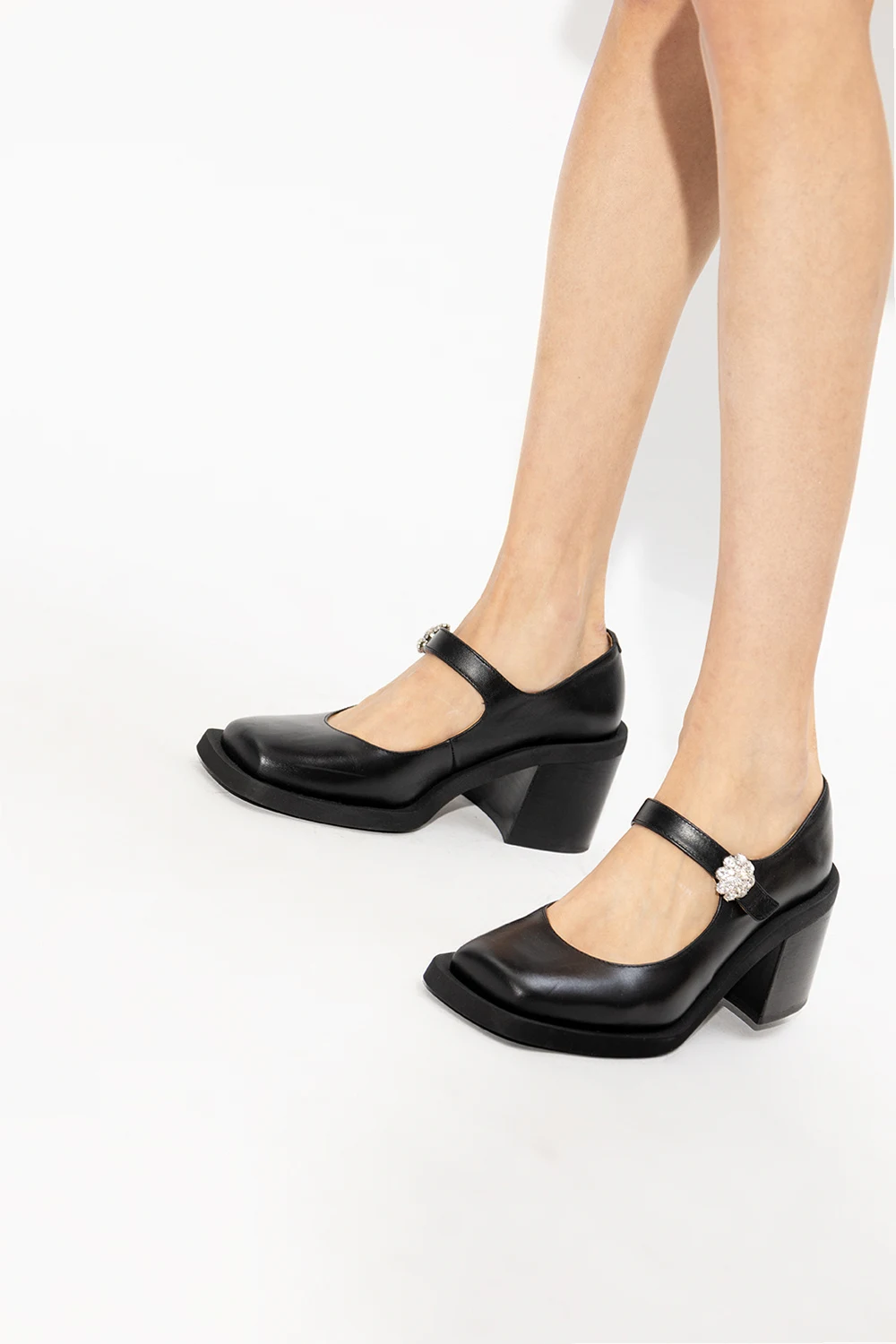 Skórzane buty na obcasie