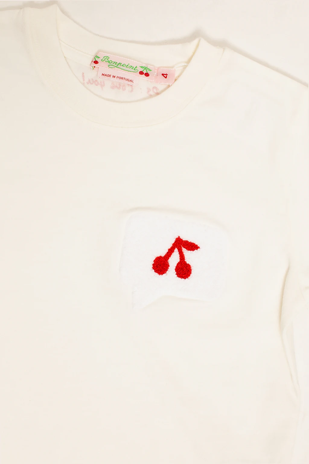 T-shirt z wyszytym wzorem