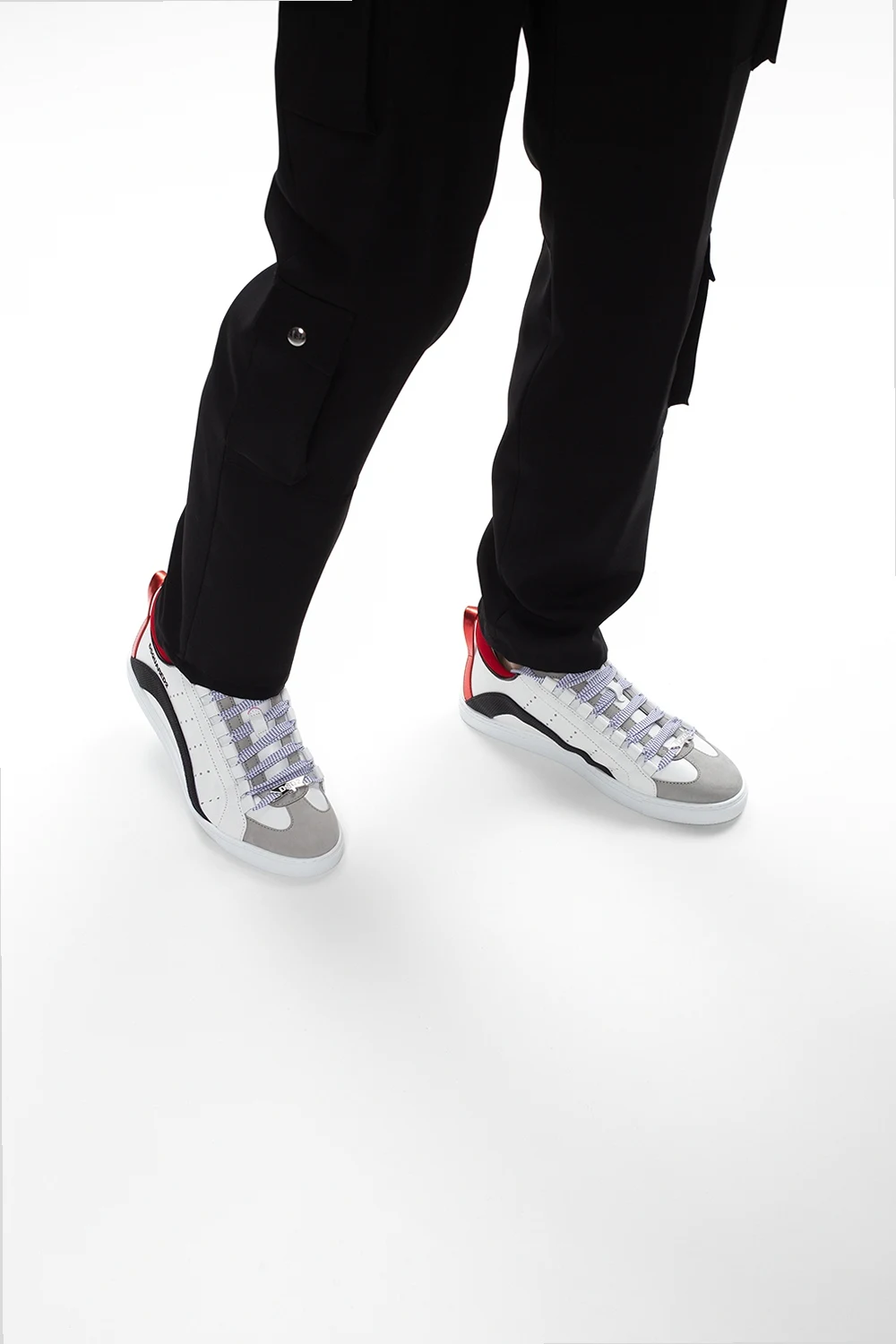 ‘551’ sneakers