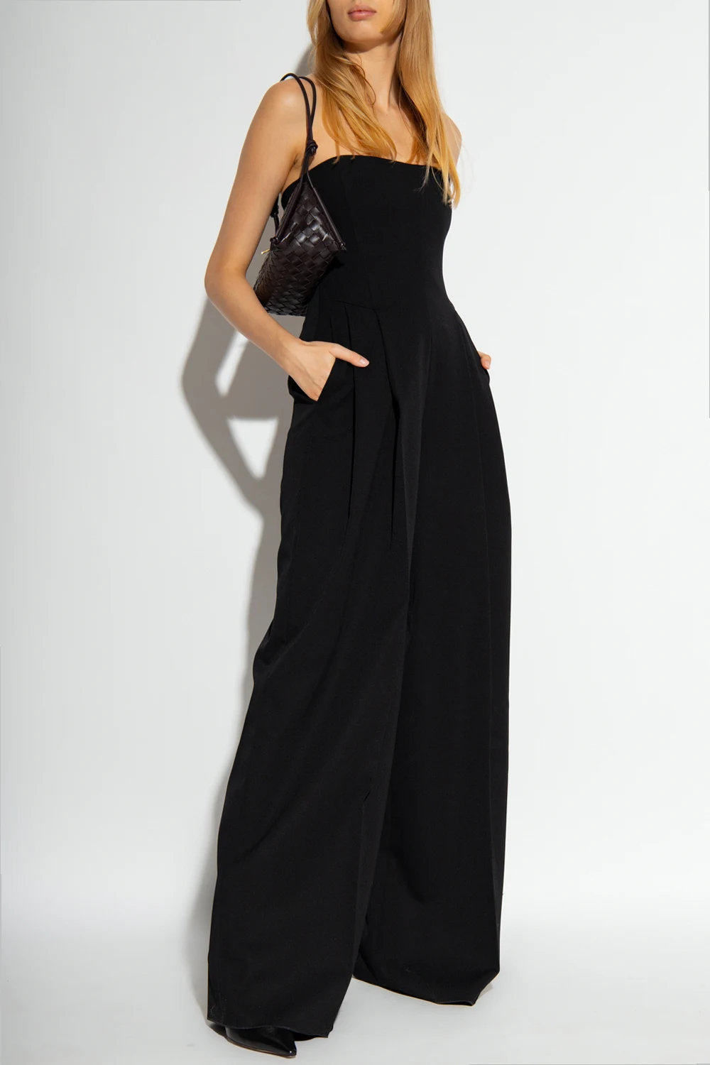 Jumpsuit with denuded shoulders