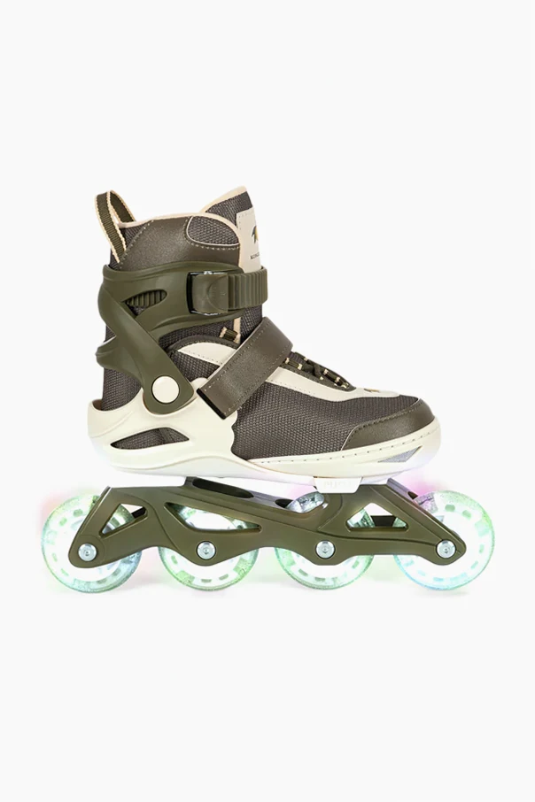 GRÜN Rollschuhe mit leuchtenden Rädern