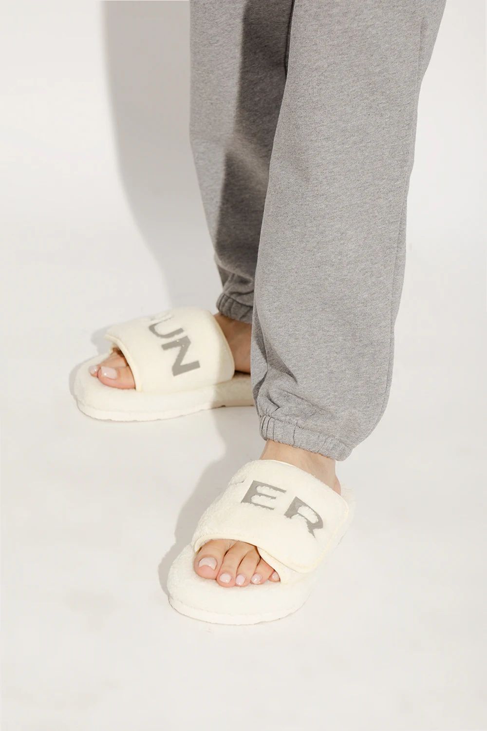 ‘Sherpa’ fur slides