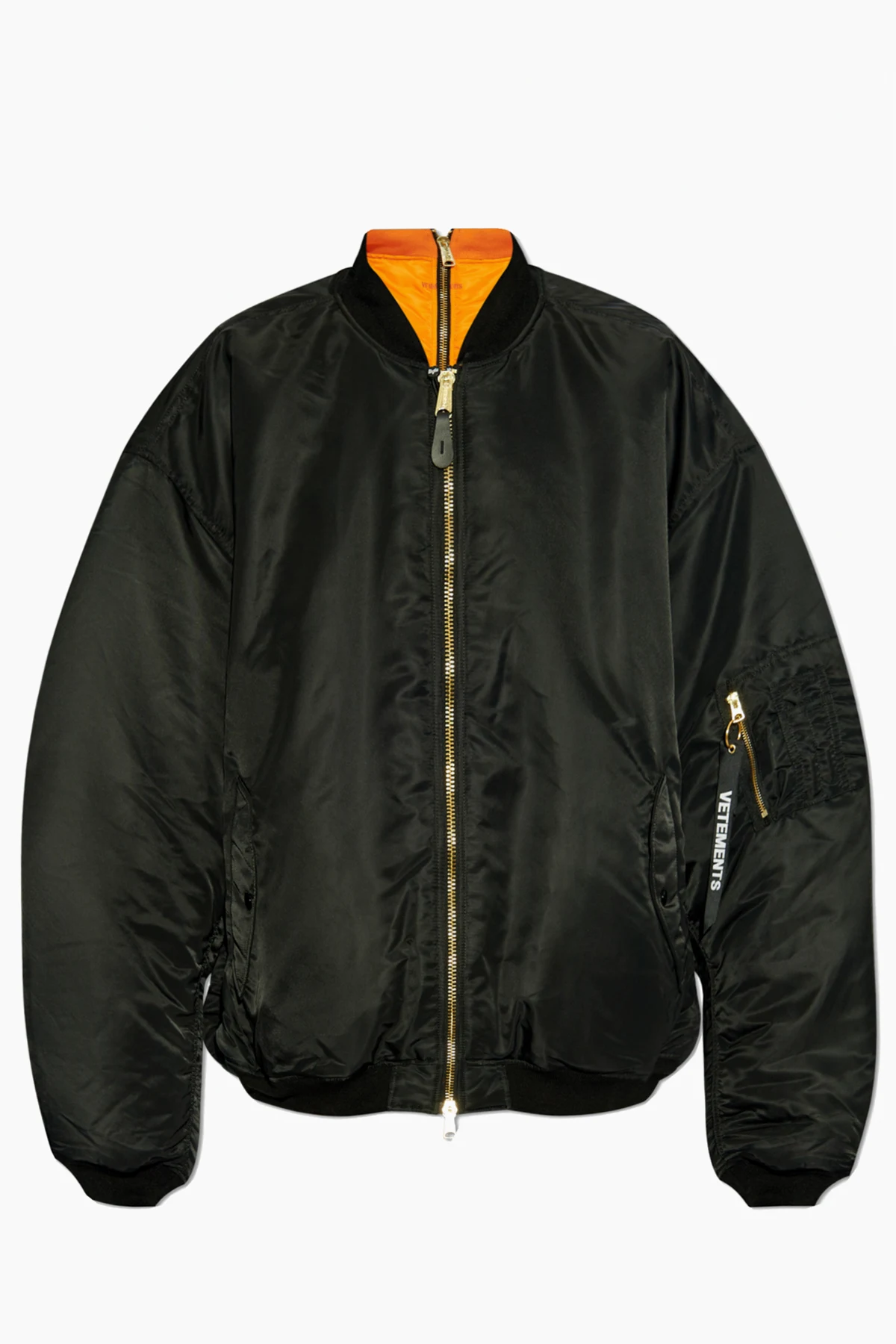 Kurtka typu `bomber`