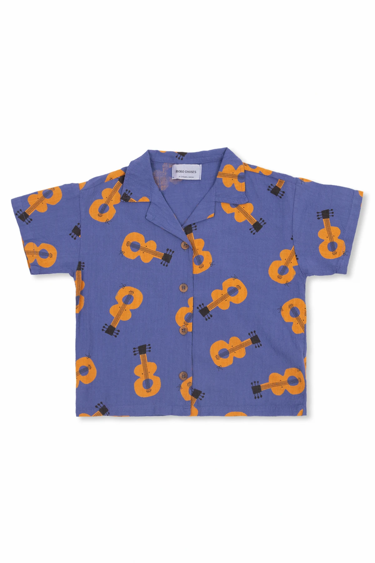 Shirt with short sleeves