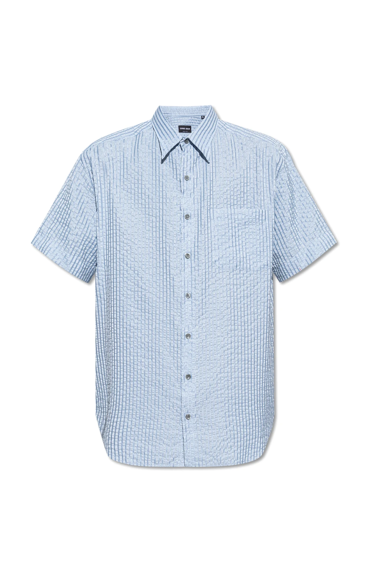 Shirt with short sleeves
