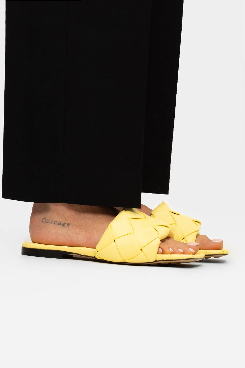 ‘BV Lido’ leather slides