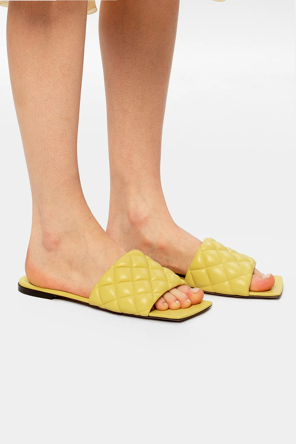 ‘Padded’ quilted slides