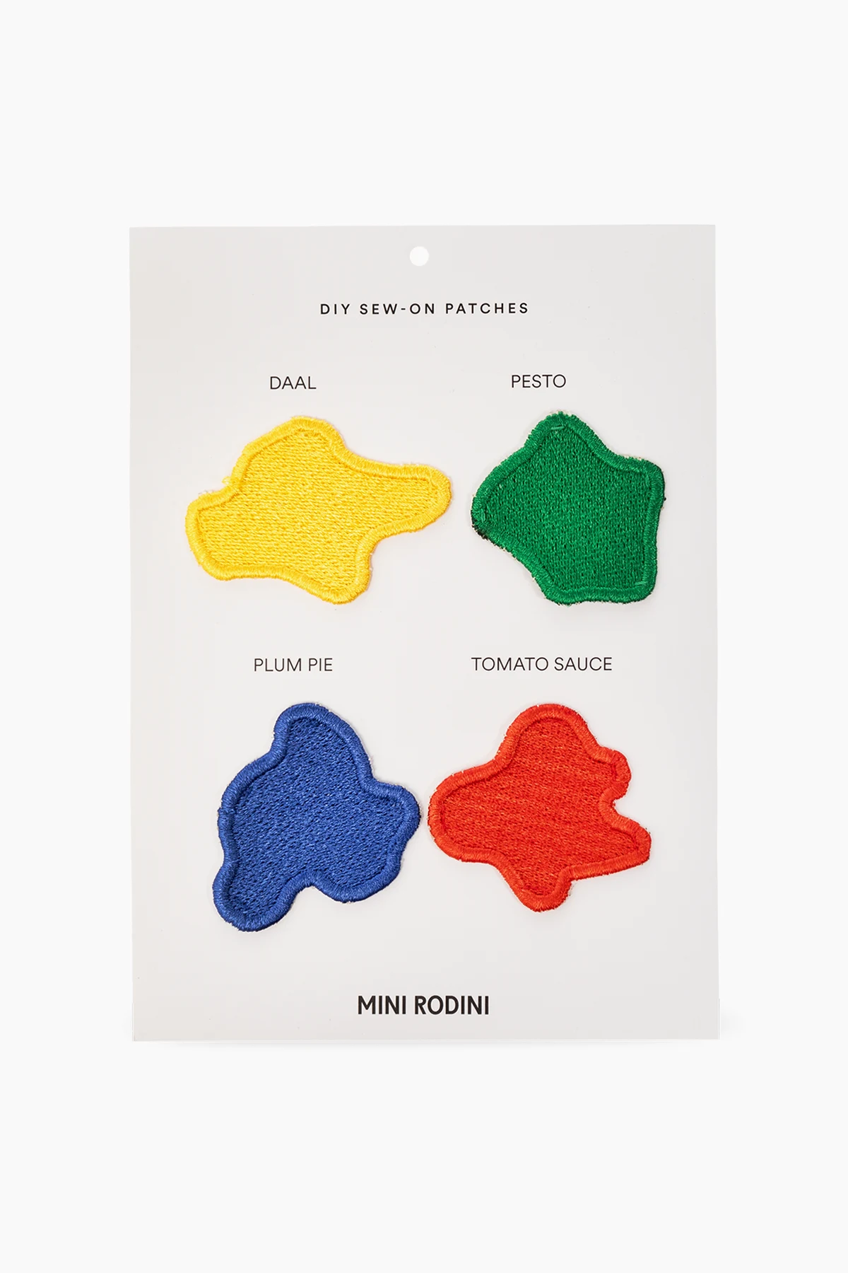 Zestaw czterech różnych naszywek