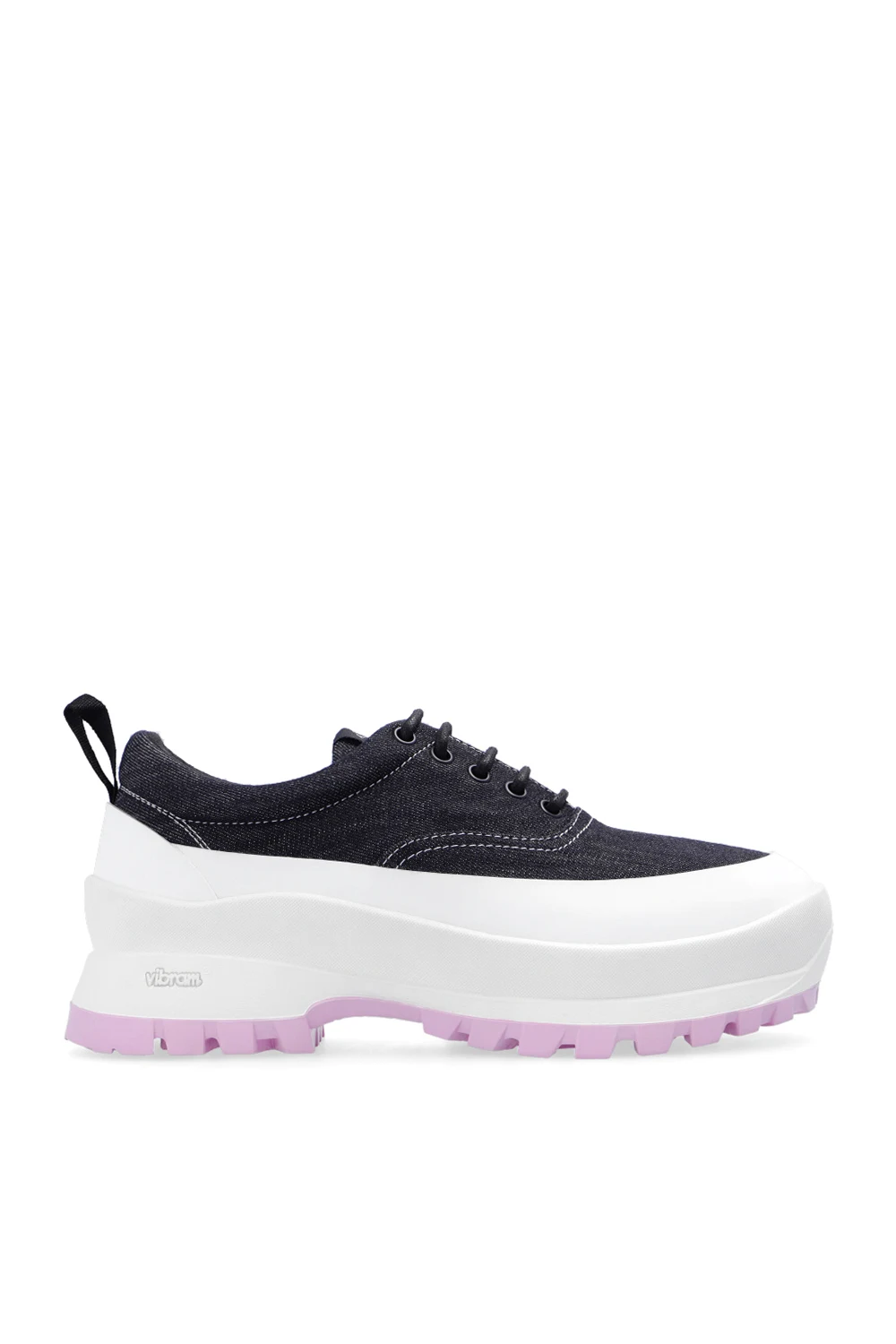 ‘Trace’ sneakers
