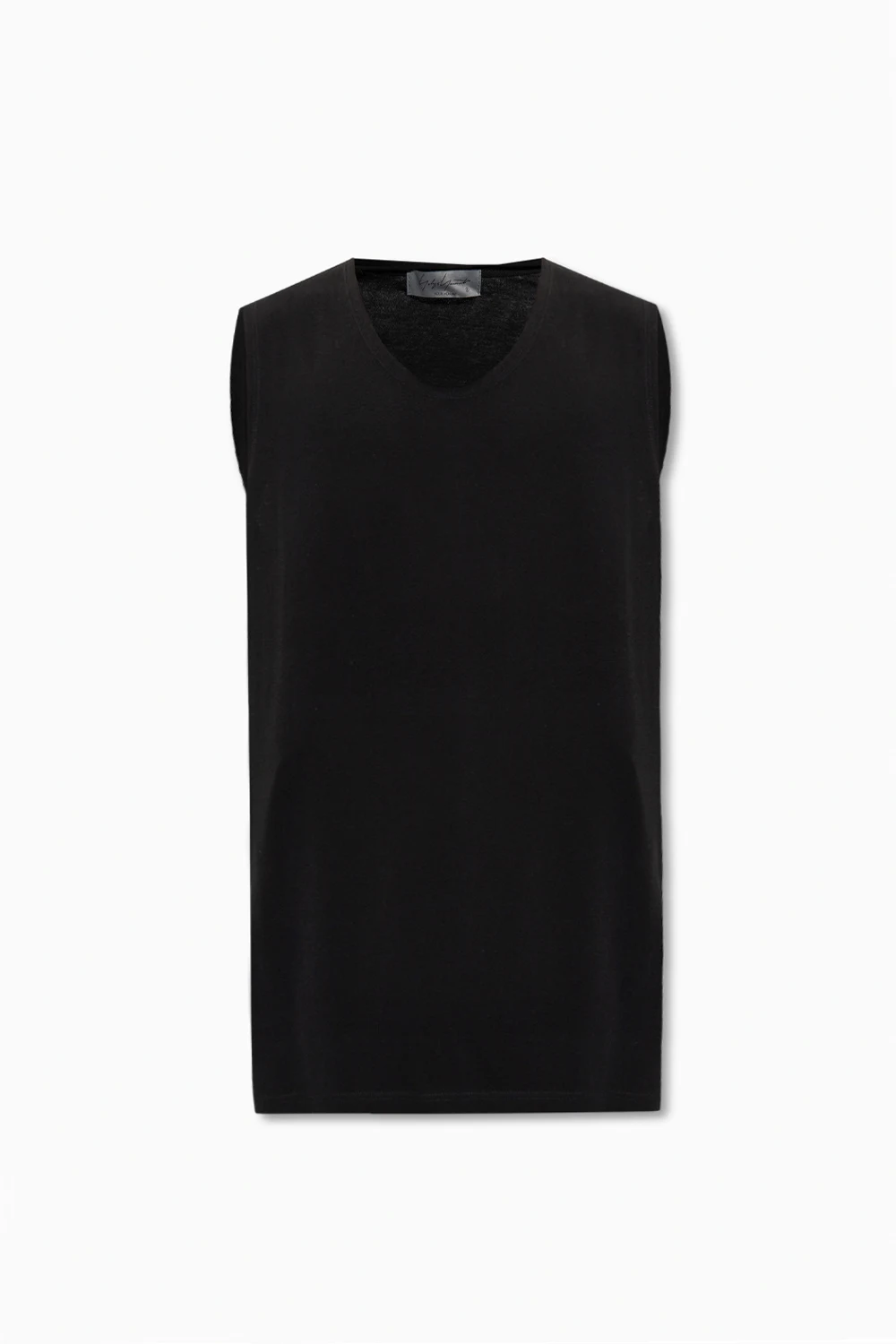 Sleeveless T-shirt