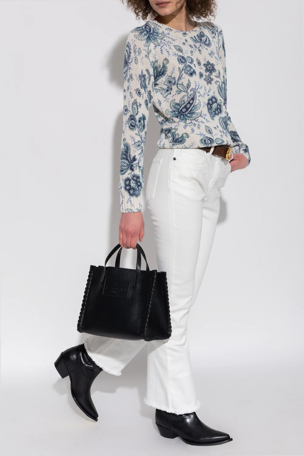 Jeans with floral motif