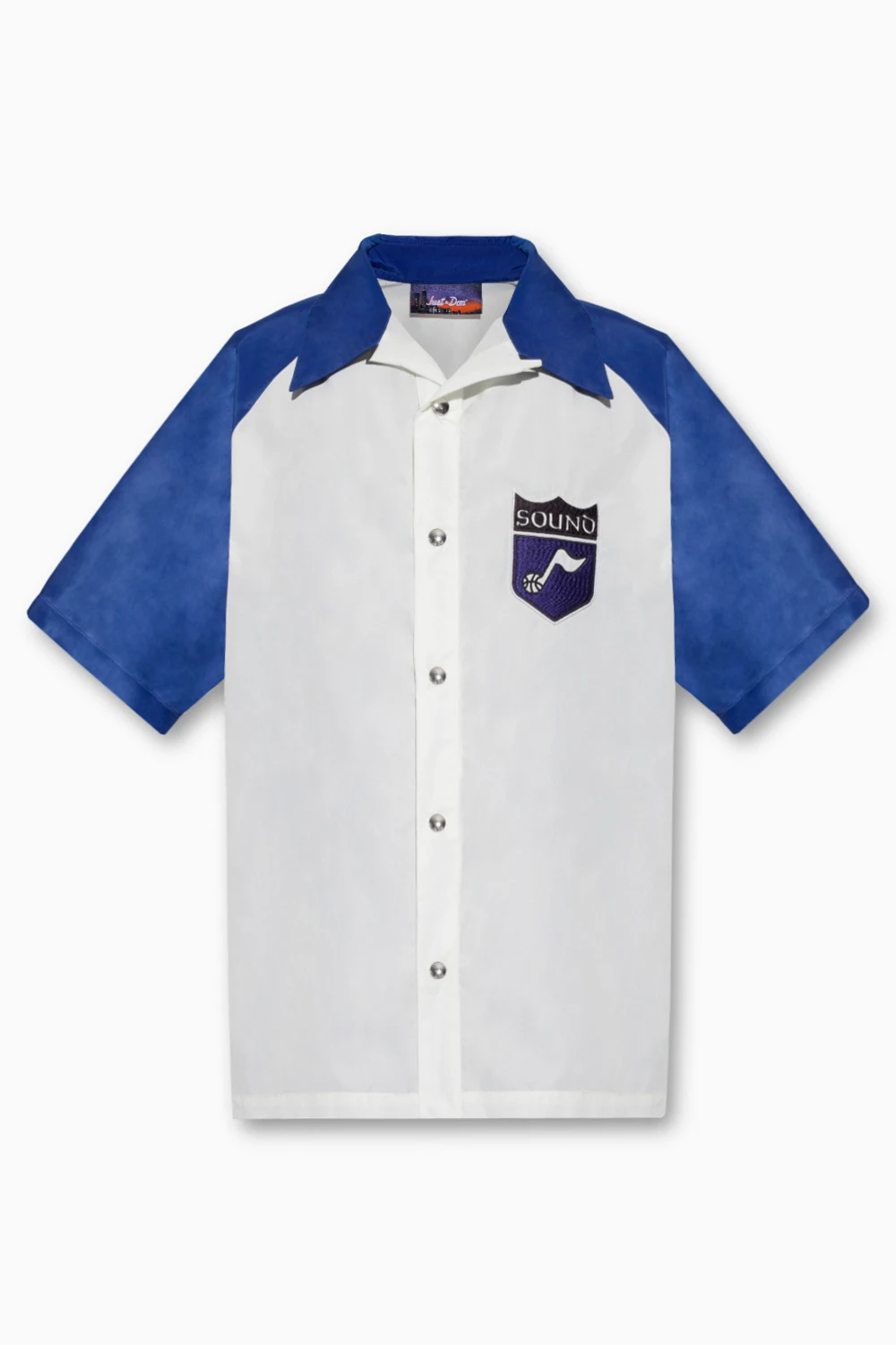 Short-sleeved shirt