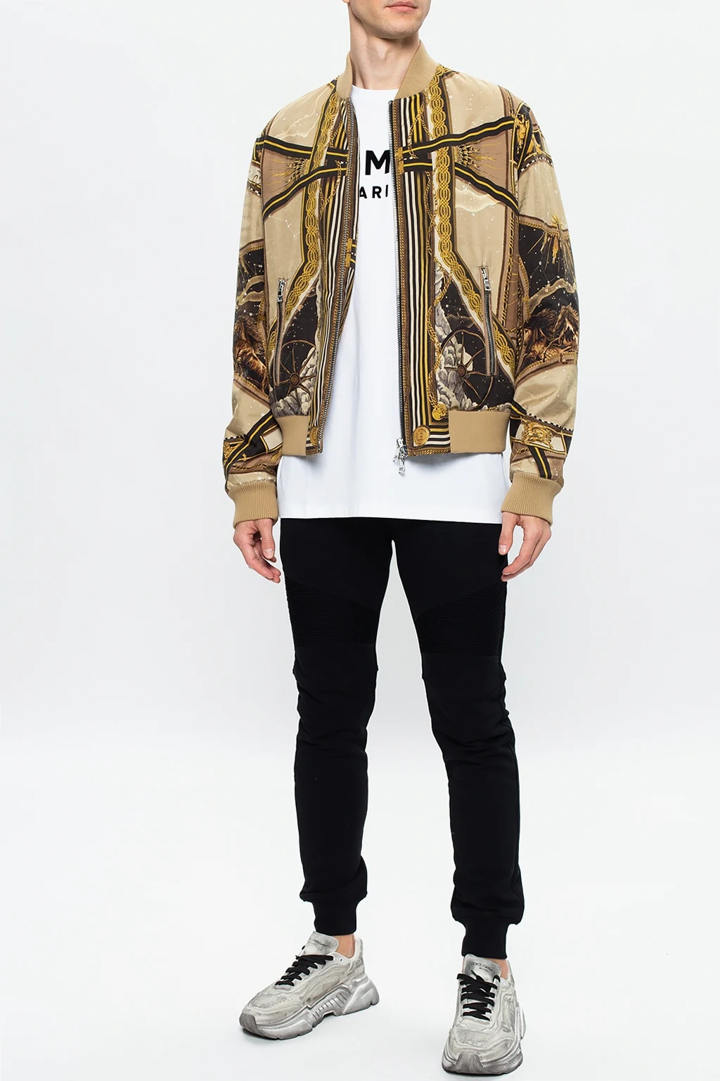 Top with velvet logo