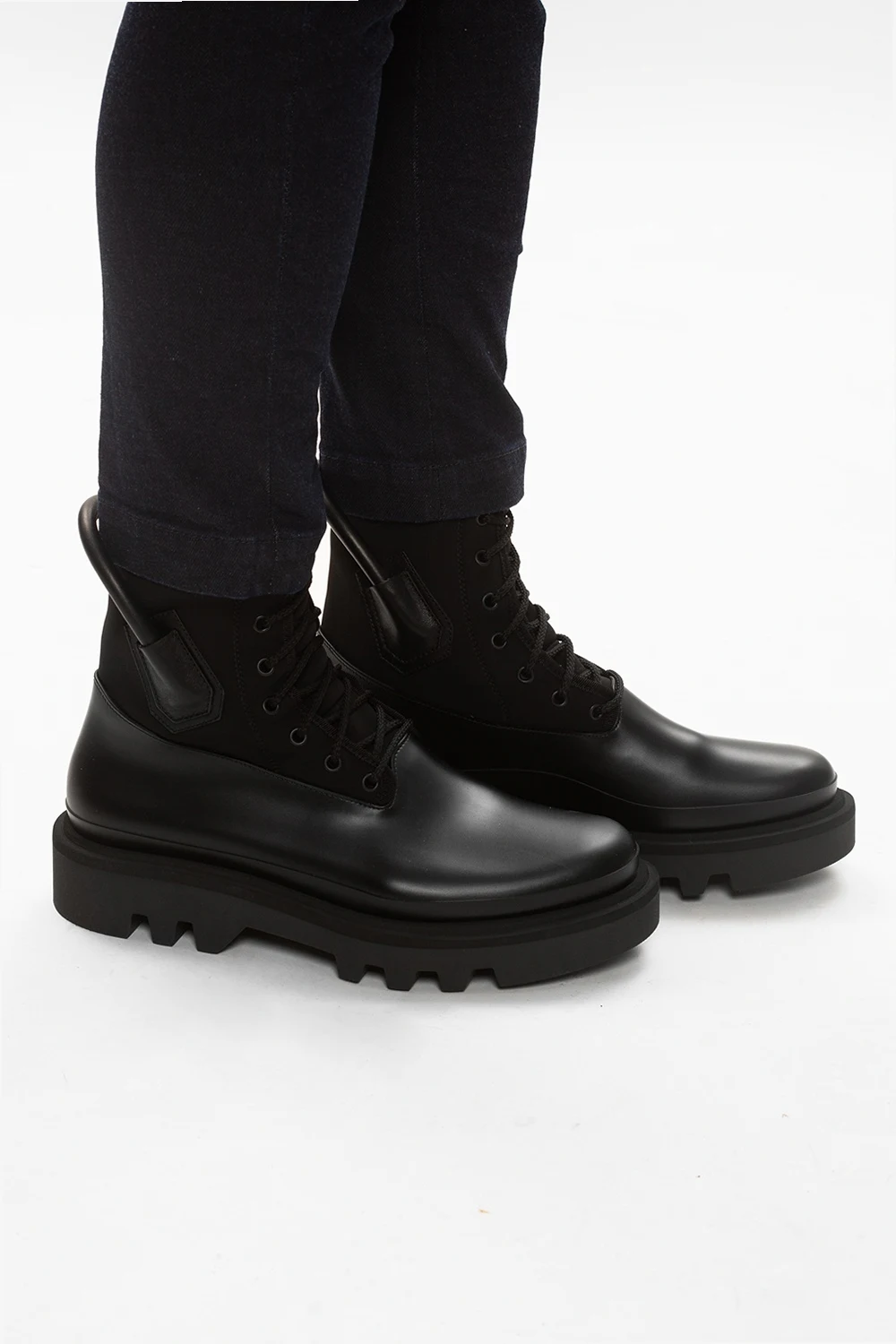 Sznurowane botki ‘Combat’