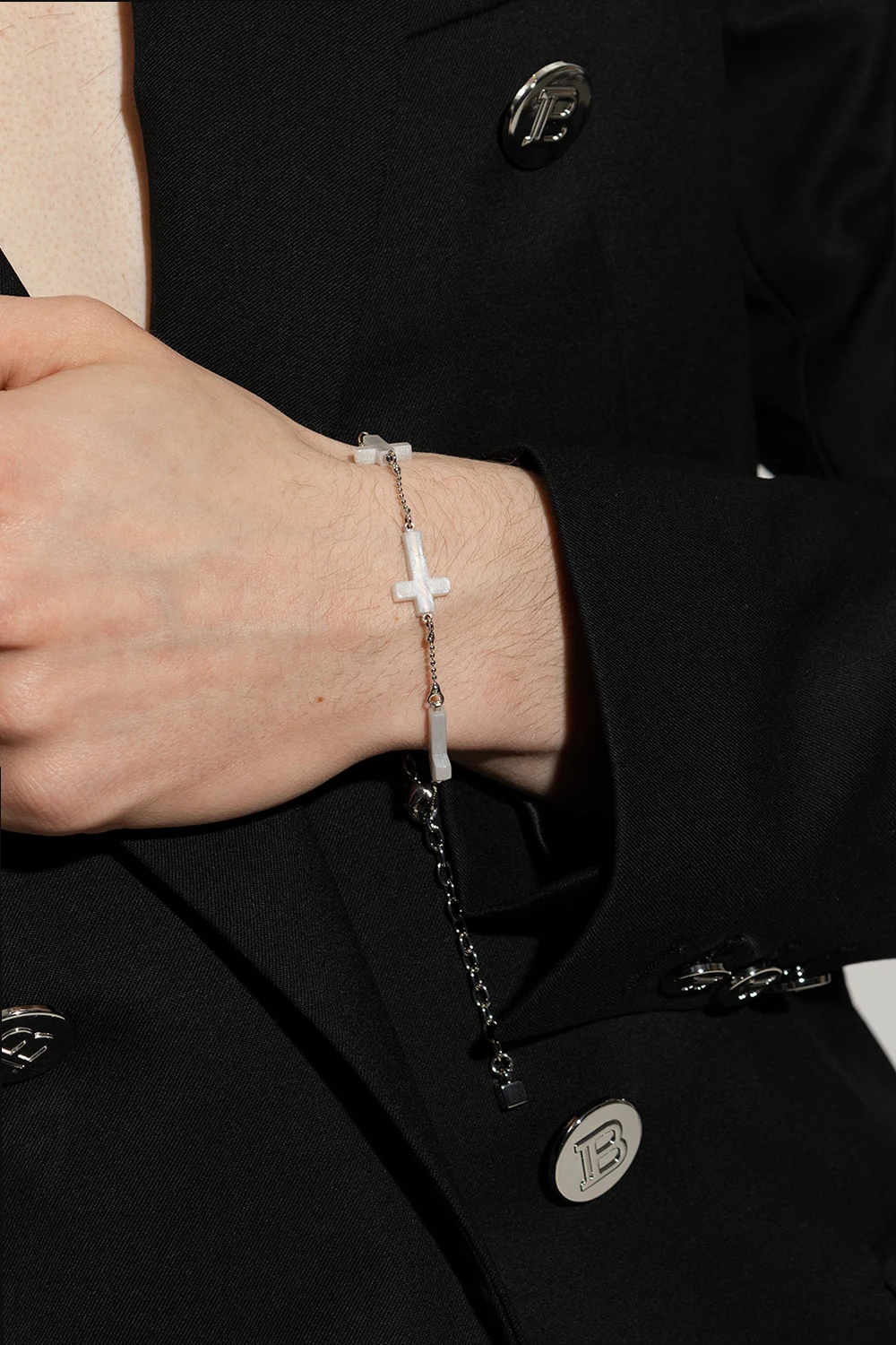 Bransoleta z zawieszkami