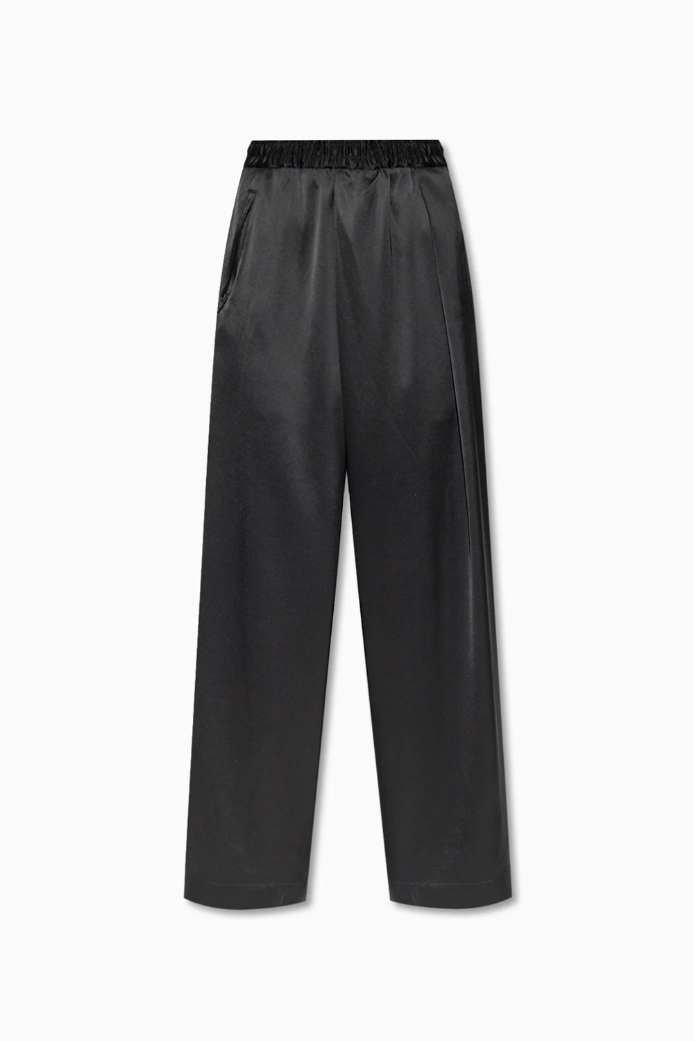 Wide-legged trousers