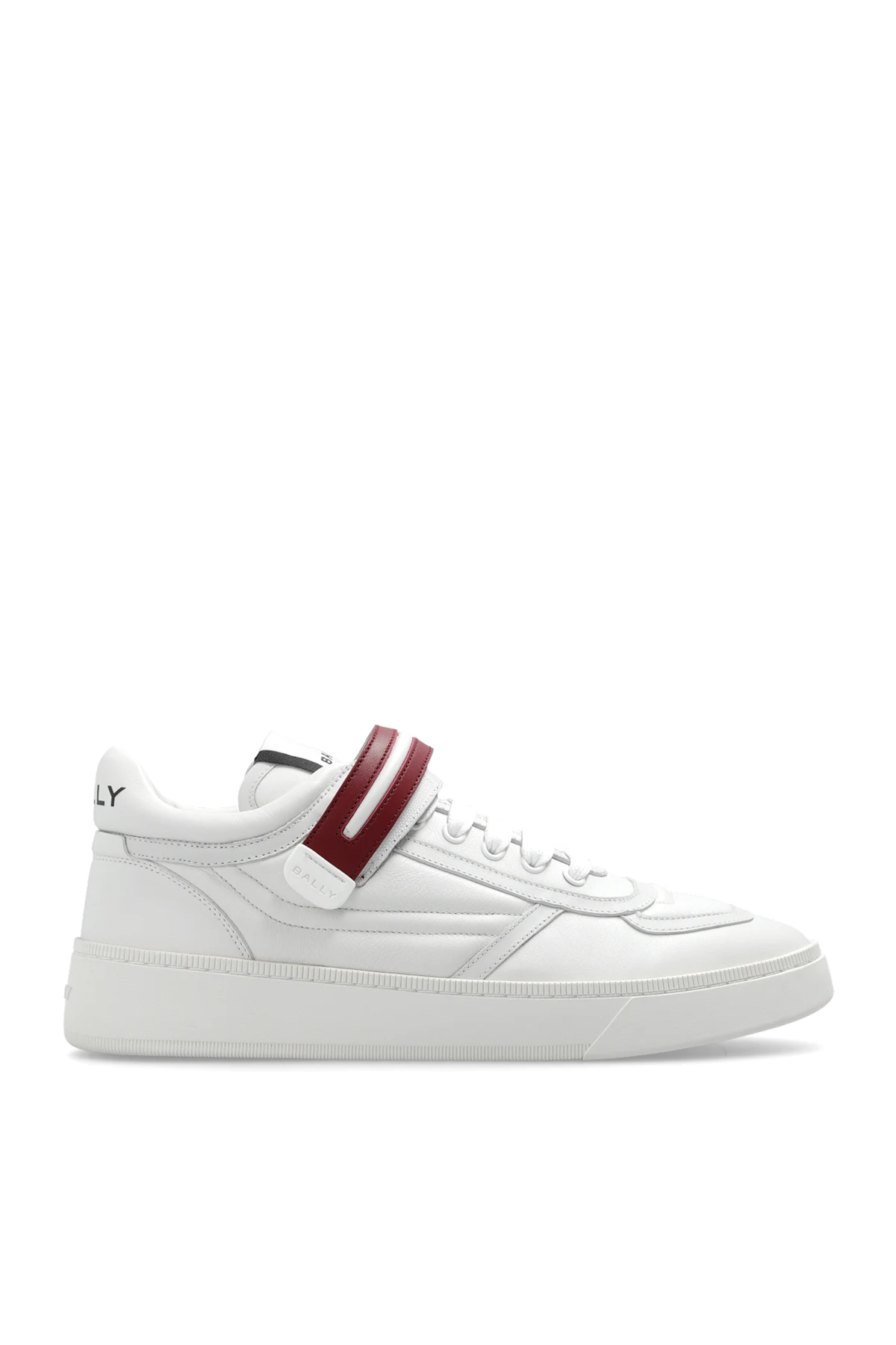 Sznurowane buty sportowe