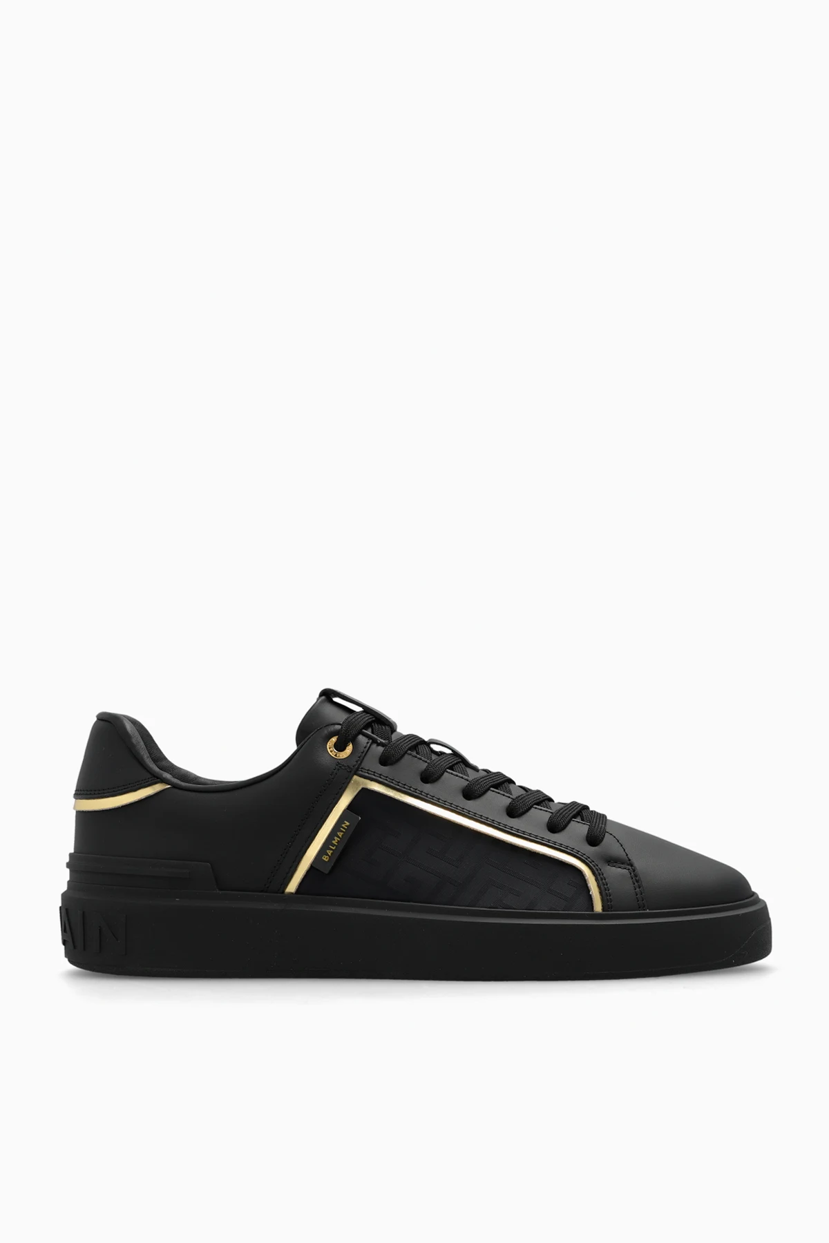 Sneakers with monogram
