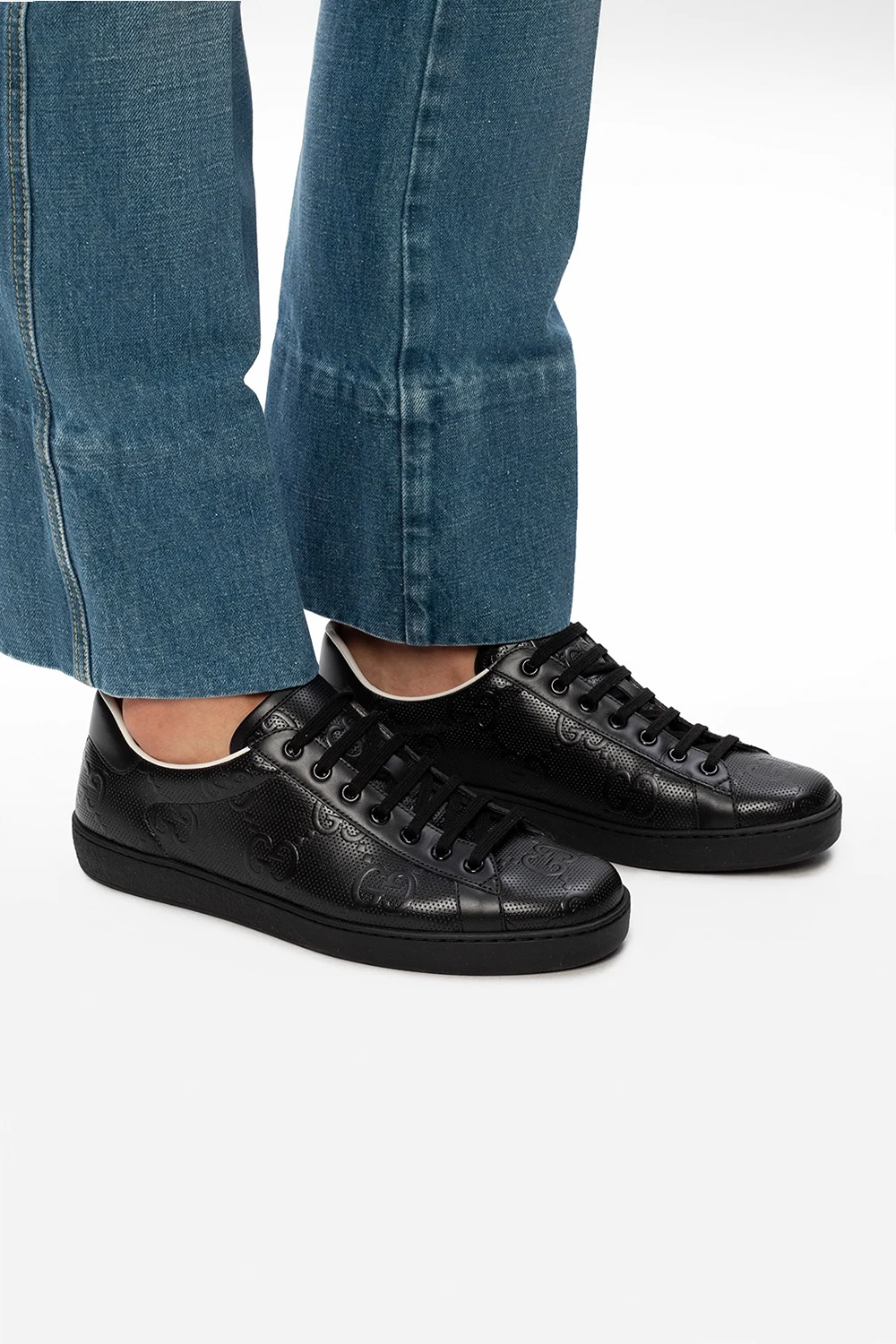Logo sneakers