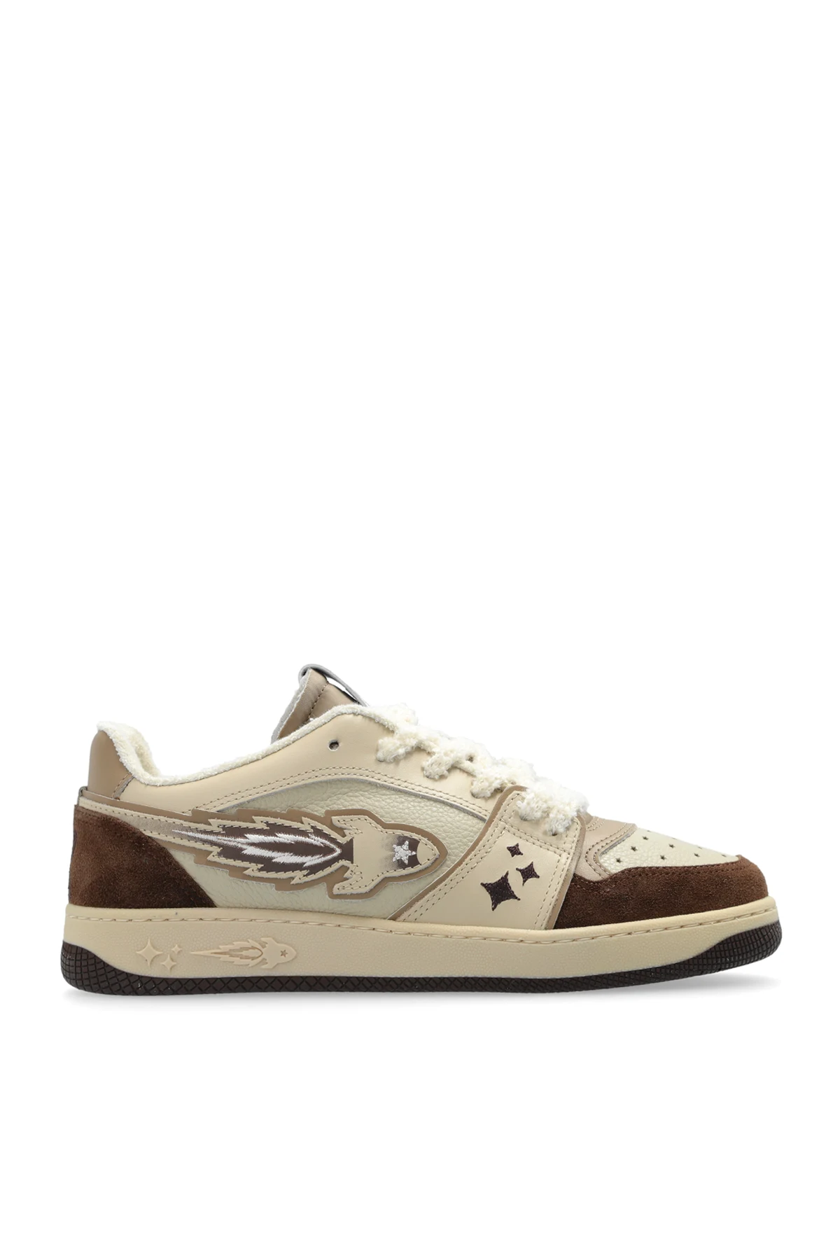 ‘Ej Egg Rocket’ sports shoes