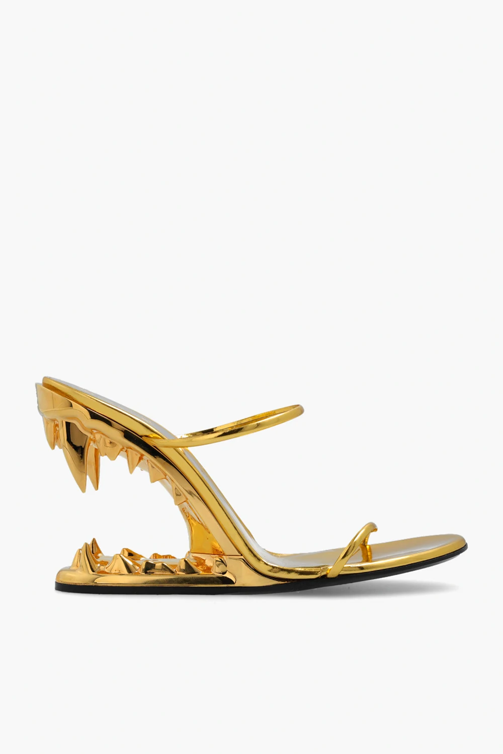 Sandały na koturnie