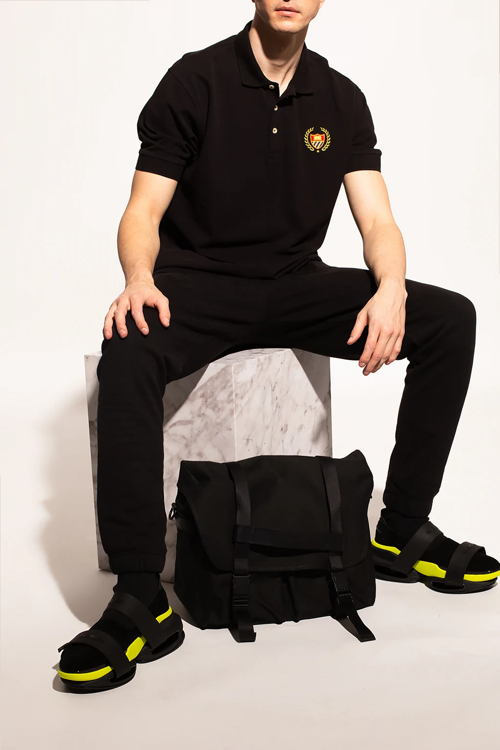 Polo shirt with logo