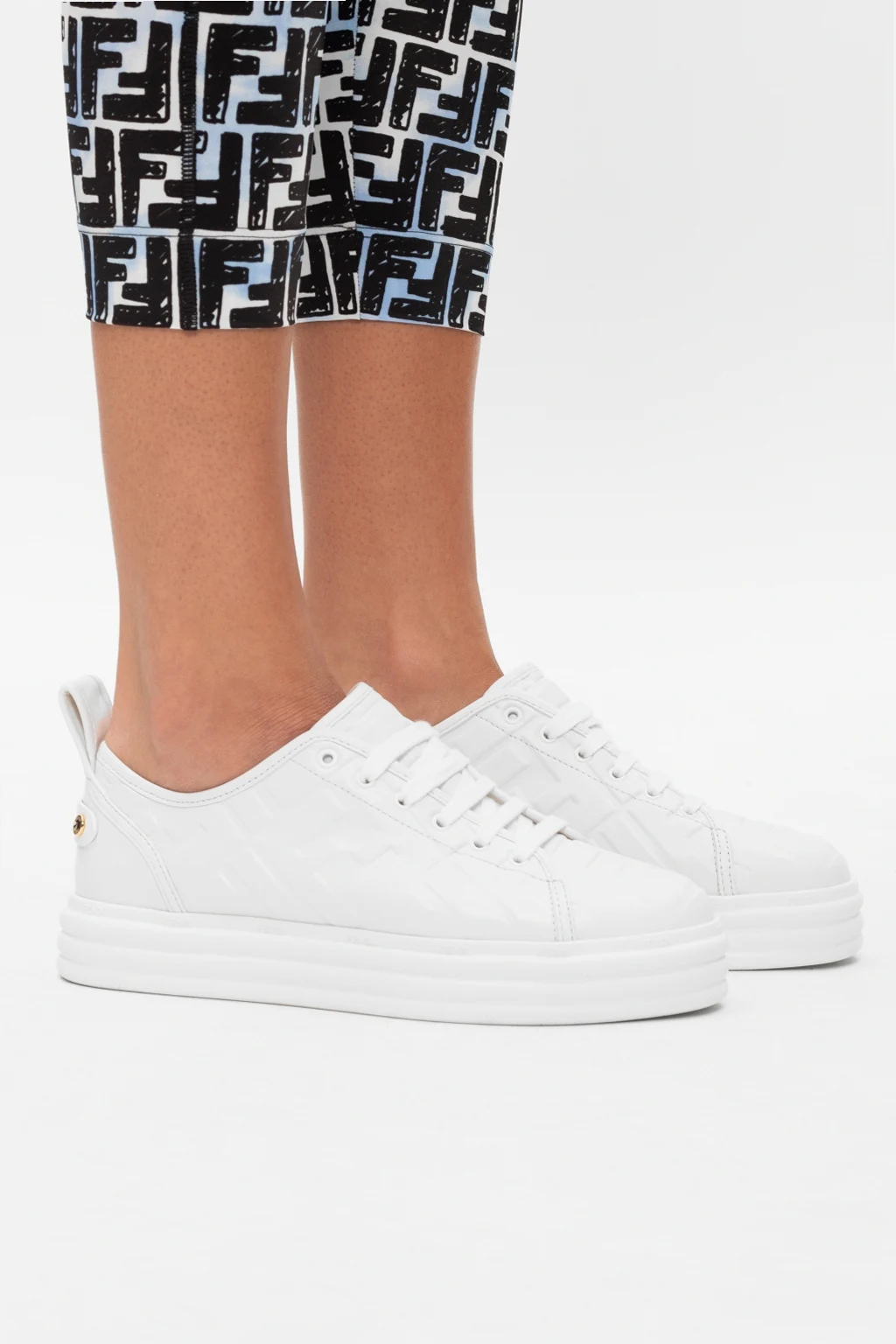 Buty sportowe na platformie