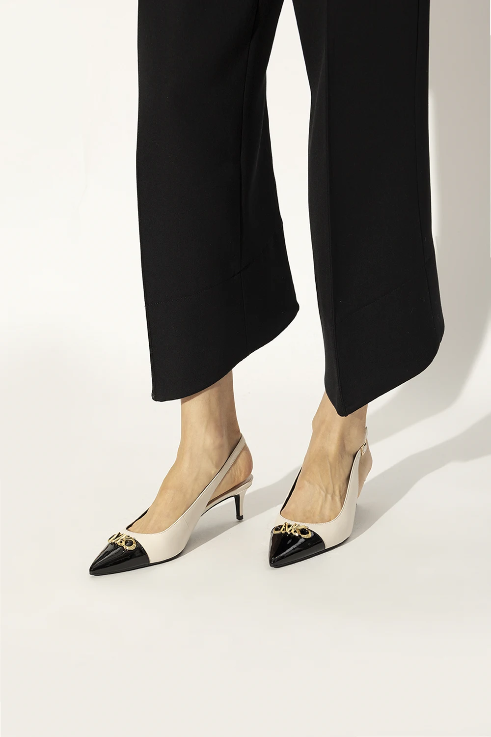 ‘Parker’ pumps