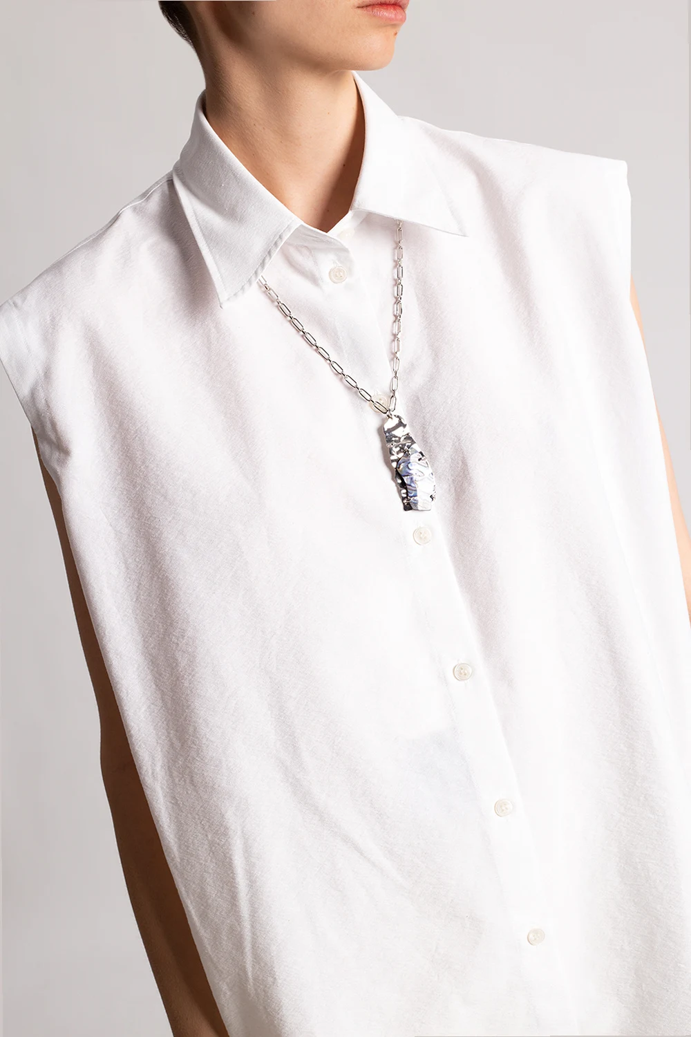 Naszyjnik z aplikacją