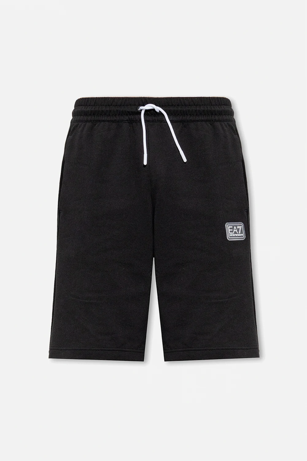 Shorts with logo patch