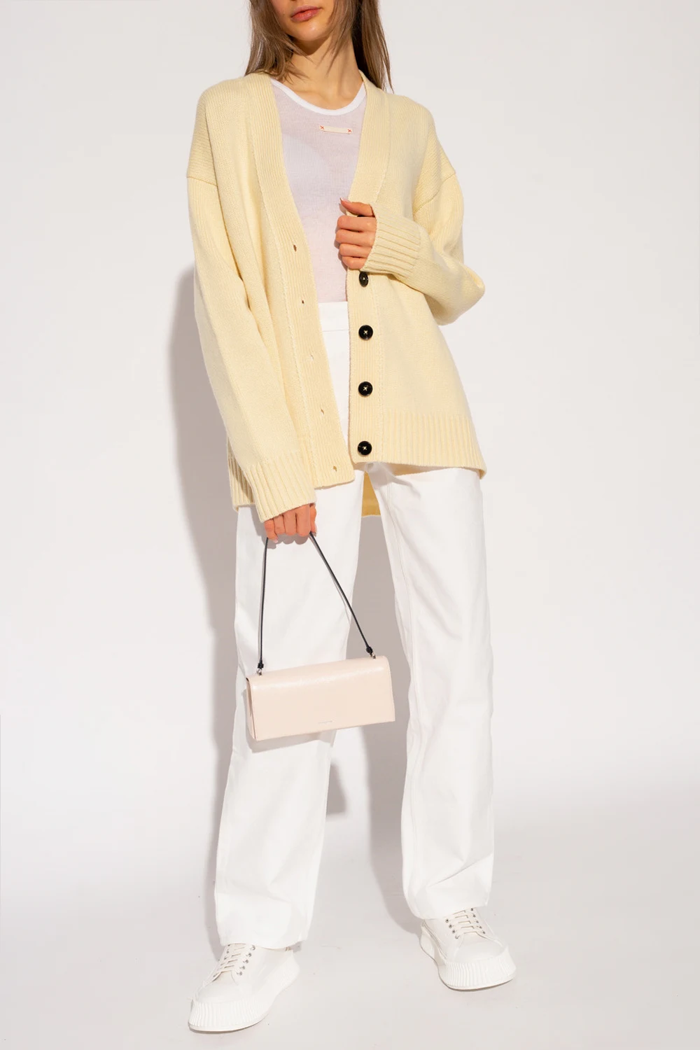 Jeans with tapered legs