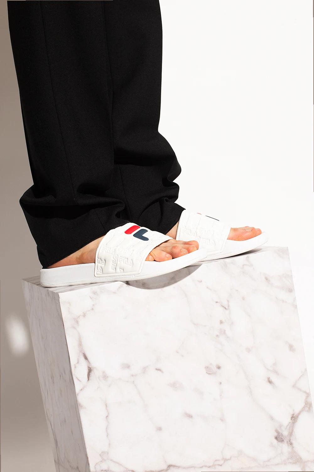 ‘Baywalk’ slides with logo