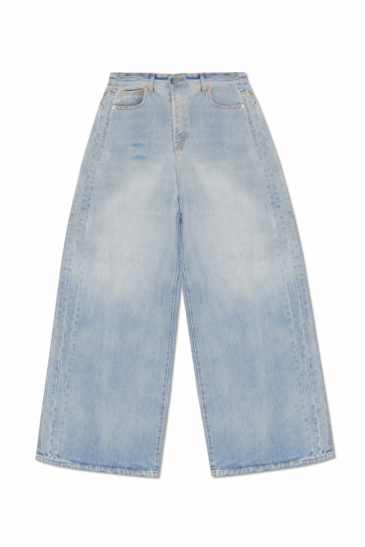 Jeans with wide legs